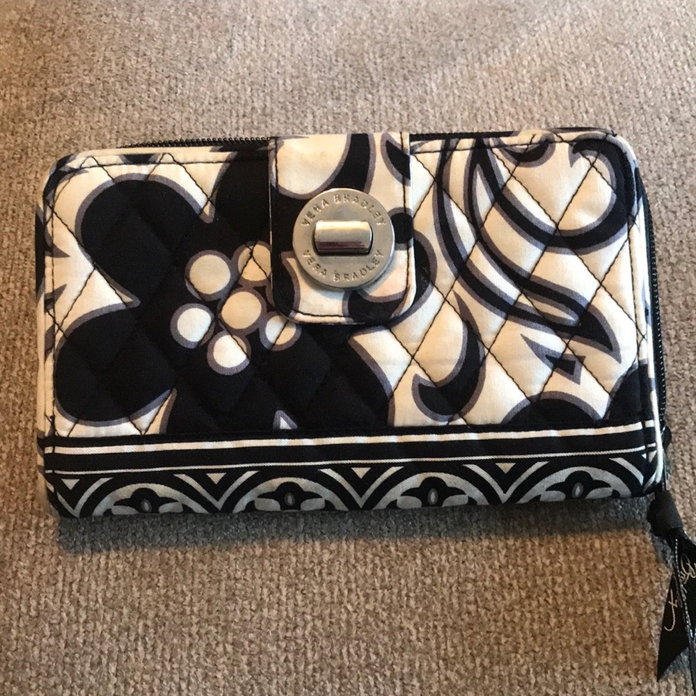 Vera Bradley black and white wallet